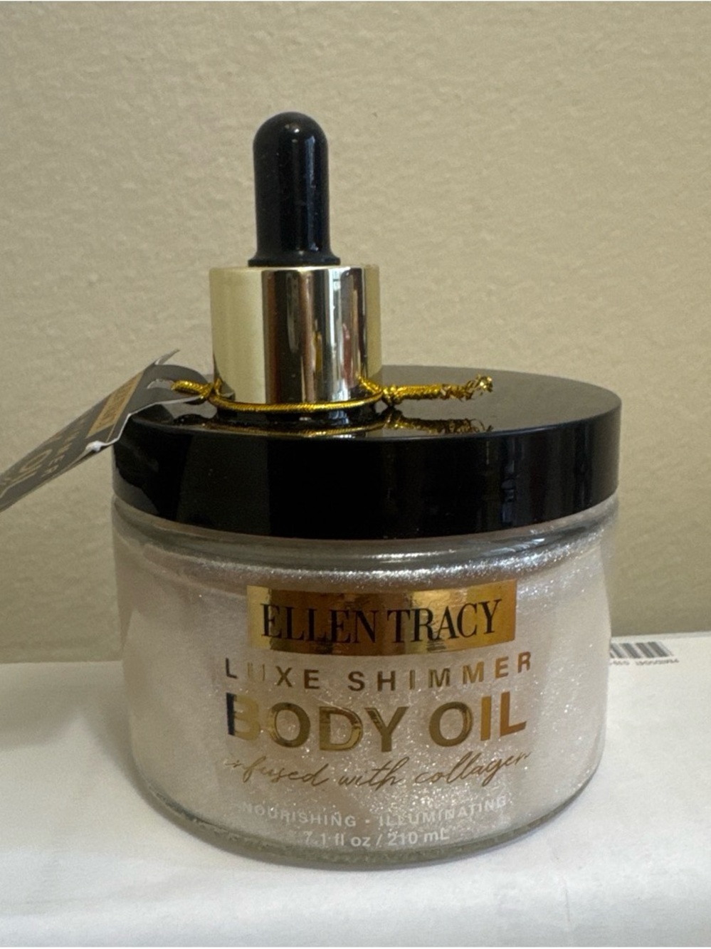 Ellen Tracy Luxe Shimmer Body Oil - Black & Gold Accents